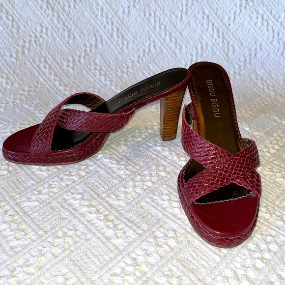 Bisou Bisou Shoes - Bisou Bisou Dark Red Mule Heels 7.5m